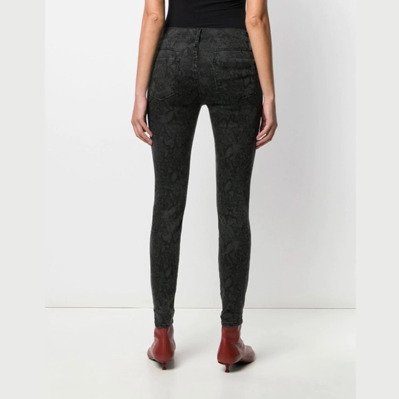 FRAME - Le Skinny Jeans De Jeanne Tonal Python Size 28 NEW - Picture 2 of 11